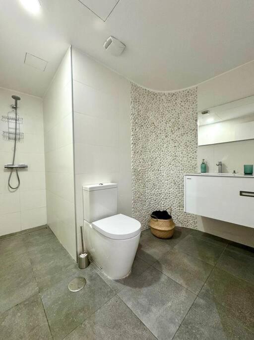 Piso Nuevo En El Puertito De Gueimar Al Lado Del Mar Realizamos Servicio De Excursiones Con Guia Puertito de Guimar Exteriör bild